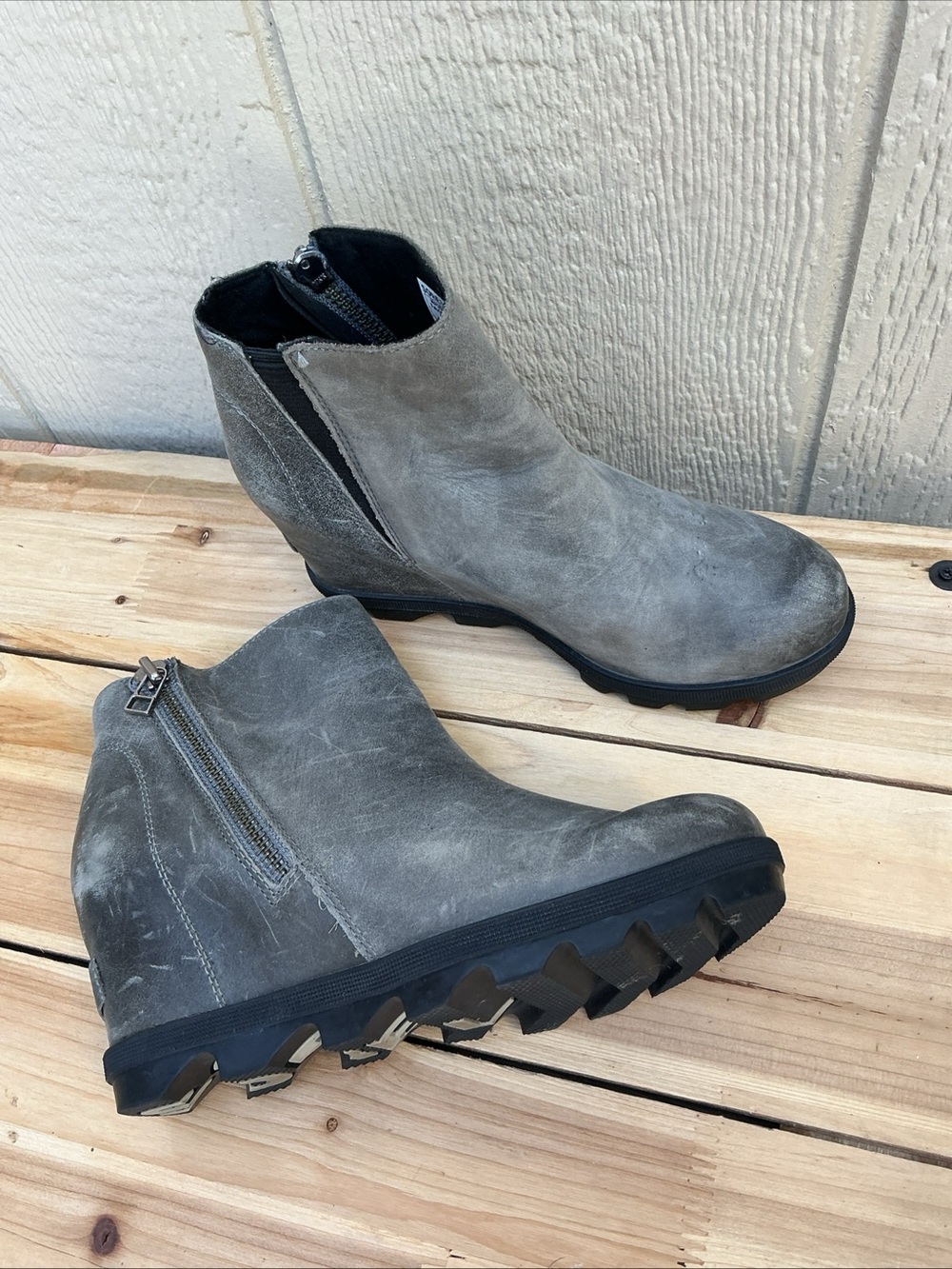 Sorel Gray Suede Wedge Ankle Boots